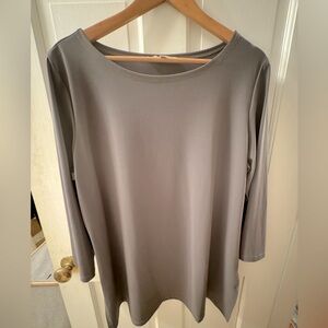 TravelSmith jewel neck tunic, wrinkle resistant UPF gray XLP
